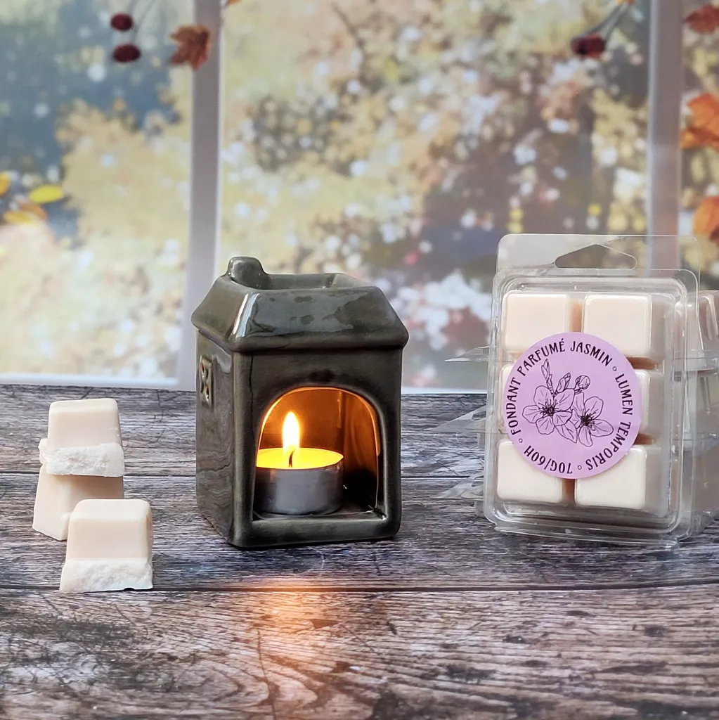 pack-cadeau-bruleur-fondants-jasmin-lumen-temporis-gris-foncé2.webp