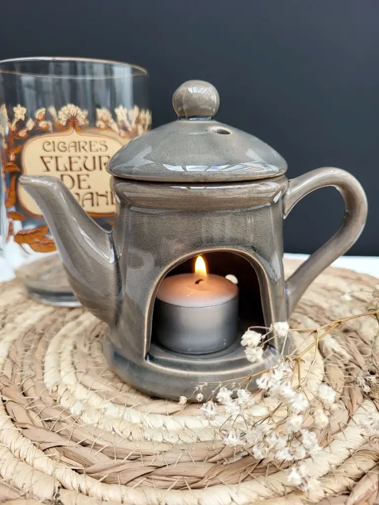 Brûleur à fondant parfumé – théière en céramique gris