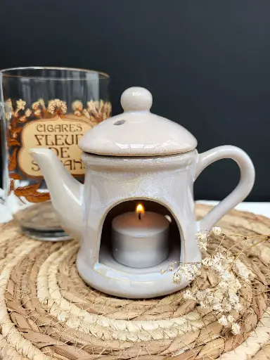 Brûleur à fondant parfumé – théière en céramique écru